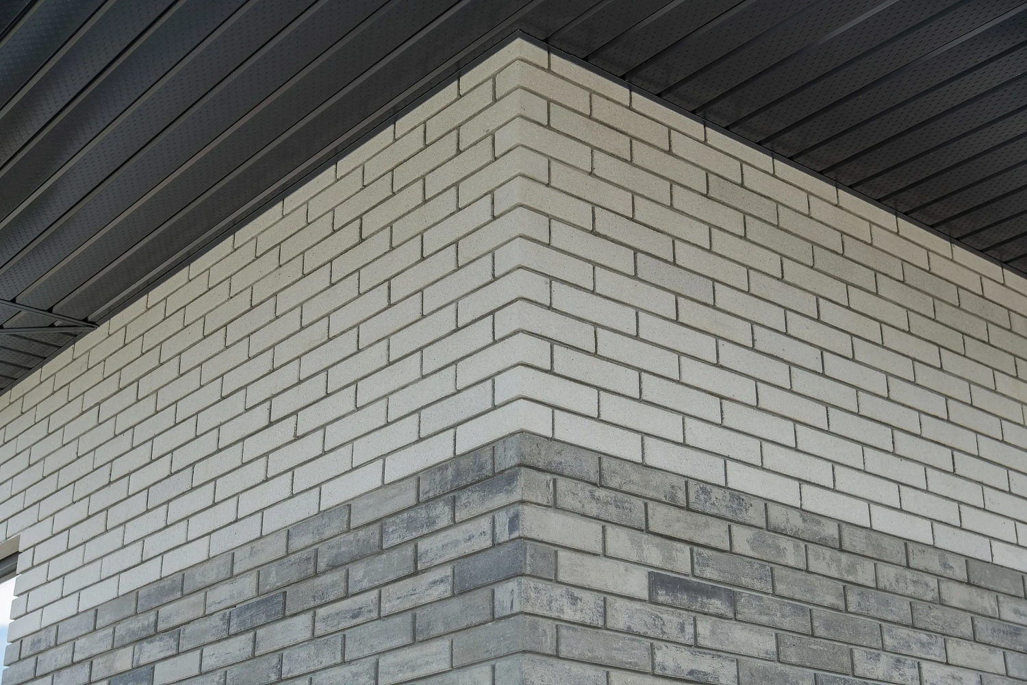 Облицовка частного дома вибропрессованным кирпичом, Тюмень